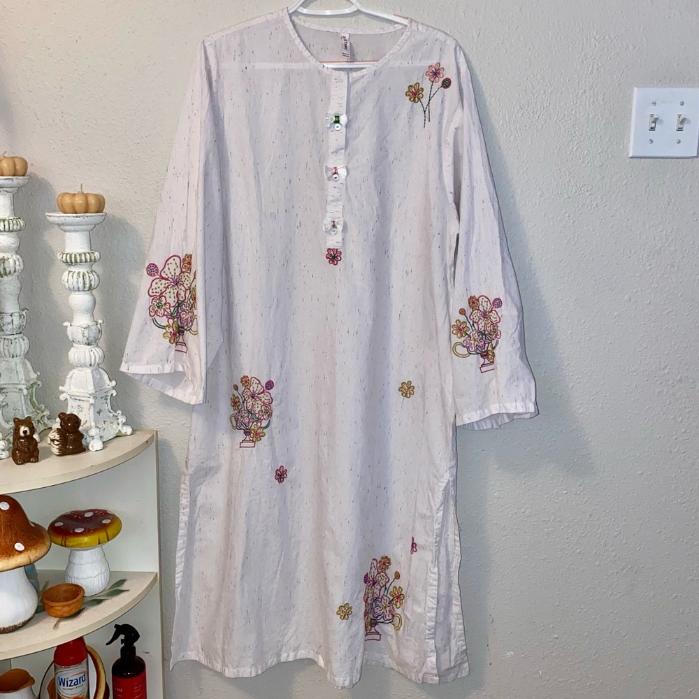 White Embroidered Long Sleeve Women's Dress Size M